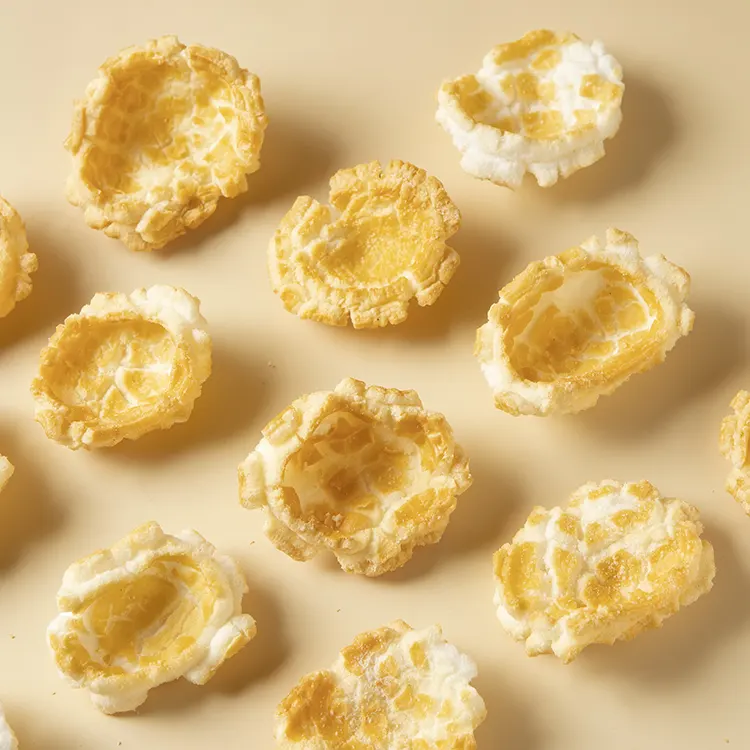 2,5 kg de tranches de craquelins de riz aromatisés au sel et au poivre
